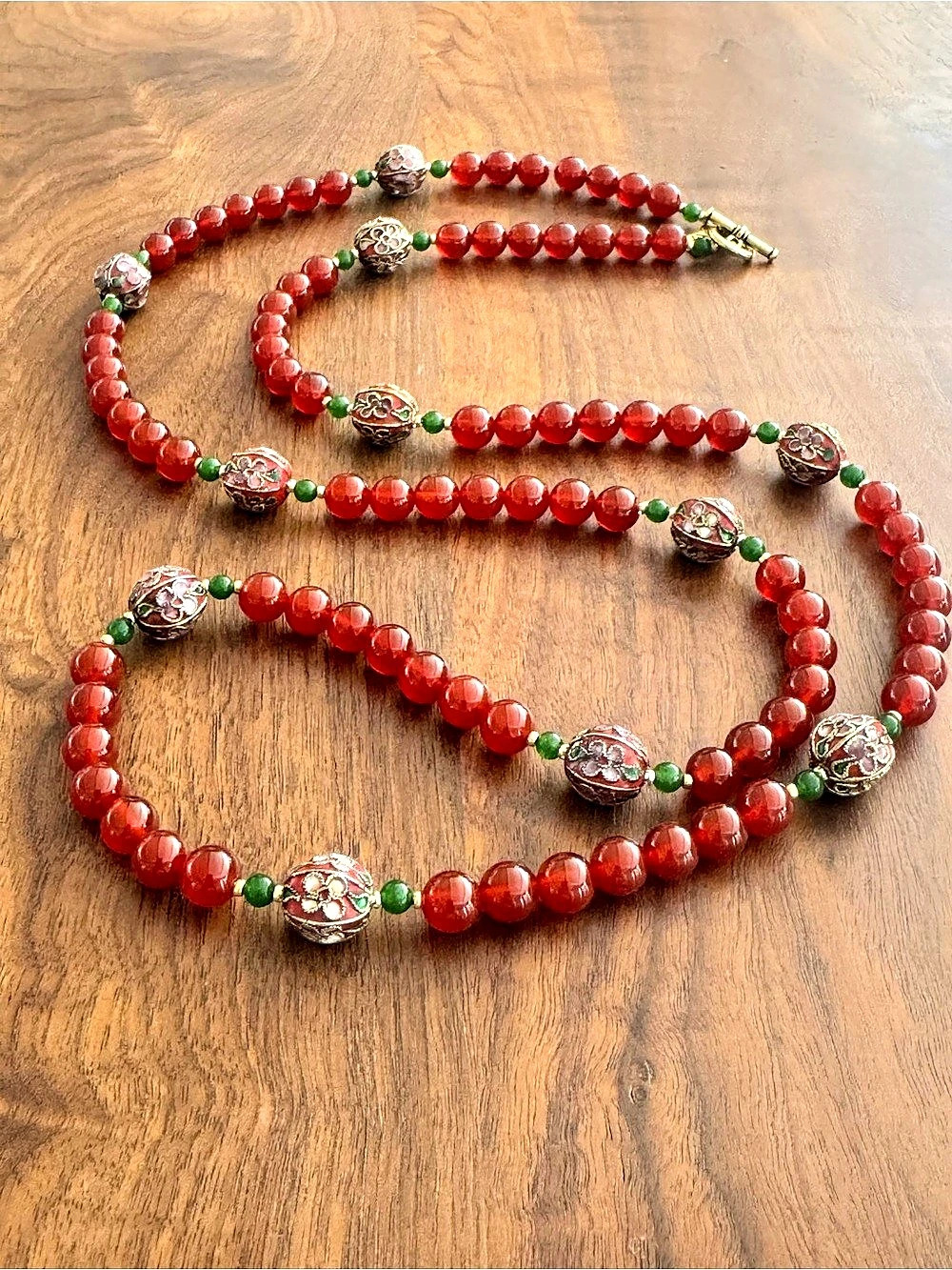 KJK Jewelry Red & Green Beaded Necklace